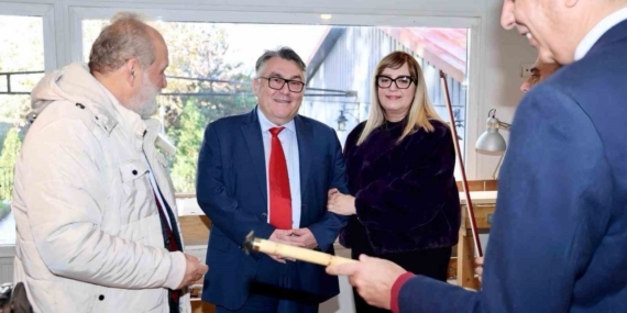 Rektör Özölçer ile Yazar Dr. Sait Başer, BEUN Çalgı Yapım Atölyesini ziyaret etti