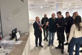 Rektör Sözbir, hastaneyi inceledi hastalarla sohbet etti