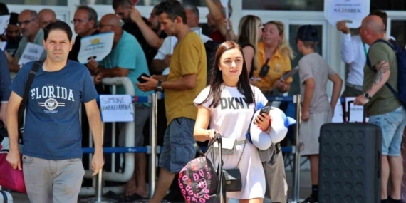 Rus ve Avrupalı turistler yılbaşına Antalya’da girecek