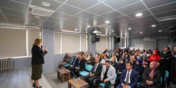 Şahin: "Çocuklarda tek tip başarı doğru değil, onları erken yaşta yeteneklere göre yönlendirmek gerekiyor"