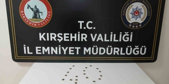 Sahte altın satmaya çalıştı polise yakalandı