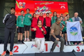 Sakarya Büyükşehir sporcuları Zonguldak ve Mersin’den 5 madalyayla döndü