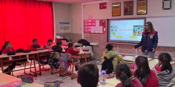 Salavatlı İlkokulu’nda öğrencilere gıda bilinci eğitimi