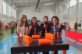 Salihlili imam hatipli kızların bileği bükülmedi