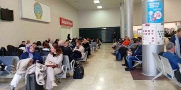 Samsun’da yolcu uçağı martı sürüsüne çarptı