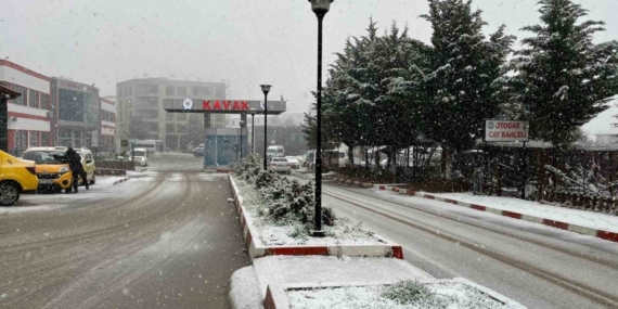 Samsun’un Kavak ilçesi beyaza büründü