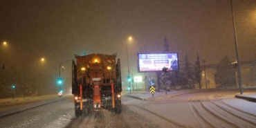Şanlıurfa Büyükşehir Belediyesi kar mesaisinde