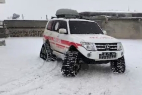 Şanlıurfa’da hastalar paletli ambulanslarla hastaneye ulaştırıldı