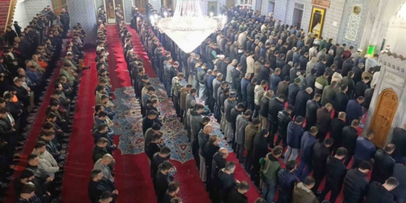 Şanlıurfa’da Regaip Kandili coşkusu