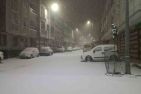 Şanlıurfa’da yoğun kar yağışı