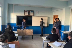 Sarıkamış Kaymakamı öğretmen ve öğrencilerle bir araya geldi