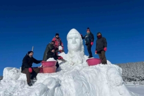 Sarıkamış’ın "Beyaz Dramı" kardan heykellerle canlanıyor