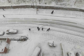 Sason’da kar yağışı nedeniyle eğitime ara verildi