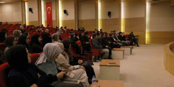 SAÜ’de İslam hukuku ve siyaset felsefesi konuşuldu
