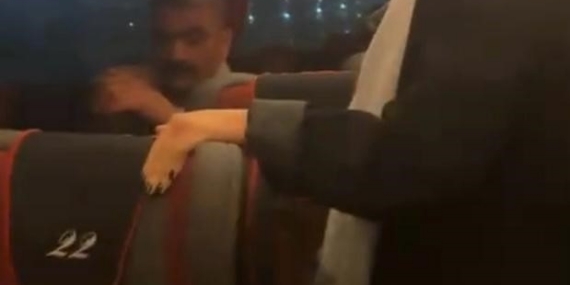 Şehirlerarası yolcu otobüsündeki arıza gerginliği