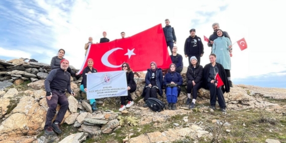 Şehitler için zirveye tırmandılar
