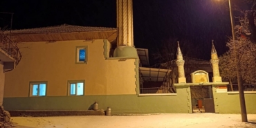 Selendi’ye ilk kar yağdı