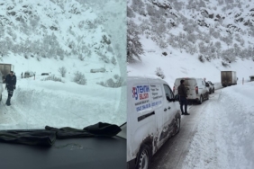 Şemdinli yolunda mahsur kalan araçlar kurtarıldı