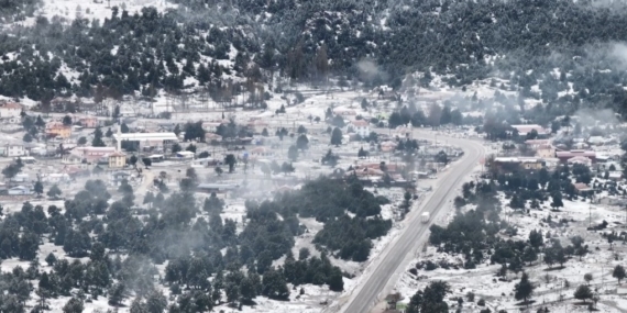 Seydikemer yaylaları beyaza büründü