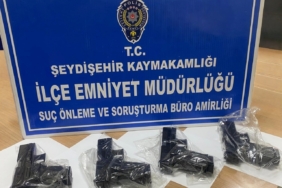 Seydişehir’de polis şüpheli araçtan 4 ruhsatsız tabanca ele geçirdi