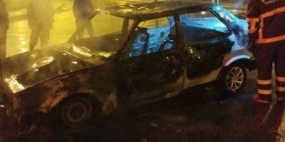 Seyir halindeki Tofaş alev alev yandı