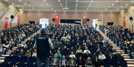 Siber suçlarla ilgili 450 kişiye eğitim verildi