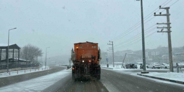 Siirt’te ekiplerin karla mücadele çalışmaları sürüyor