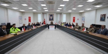 Siirt’te karla mücadelede 200 araç ve 600 kişi sahada