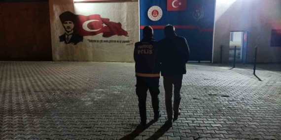 Siirt’te midelerinden uyuşturucu çıkan 4 şahıs tutuklandı