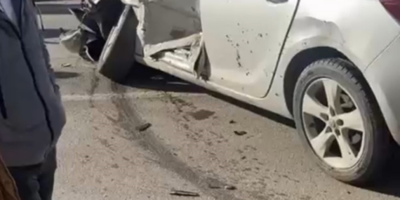 Siirt’te otomobil ile kamyonet çarpıştı: 2 yaralı