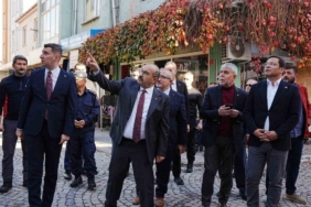 Sındırgı’da depremin yaraları sarılıyor