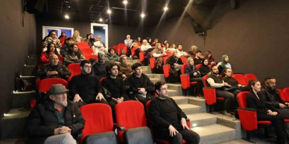 Sinemaseverler OSM’de buluştu