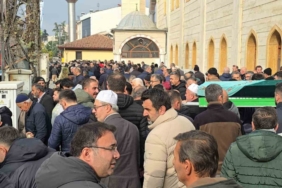 Sınıf öğretmeni son yolculuğuna uğurlandı