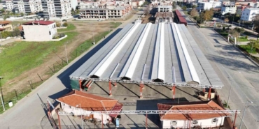 Şirinevler Pazaryeri’nde esnafın talebi yerine getirildi