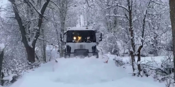 Şırnak’ta yoğun kar nedeni ile bazı yollar ulaşıma kapandı