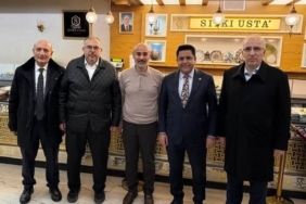 Siyasilerin uğrak noktası Sıtkı Usta