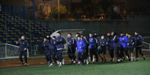 Söğütspor’da Teknik Direktör Savaş Akgün ilk antrenmanına çıktı