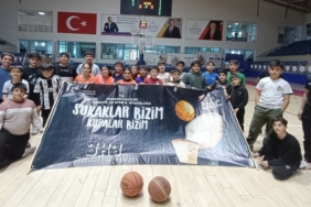 Sokak basketbolu Hakkâri’de nefes kesti