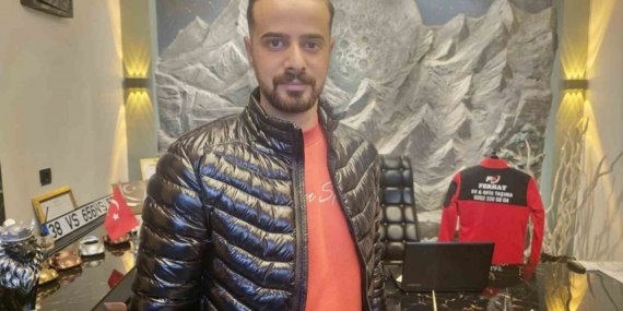 Sosyal medyada öğrendiği Heimlich manevrası bebeğin hayatını kurtardı