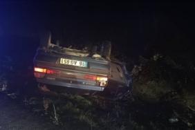 Su kanalına uçan otomobilde bulunan bir kişi yaralandı