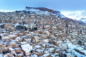 Tarihi kent Mardin beyaz gelinliğini giydi