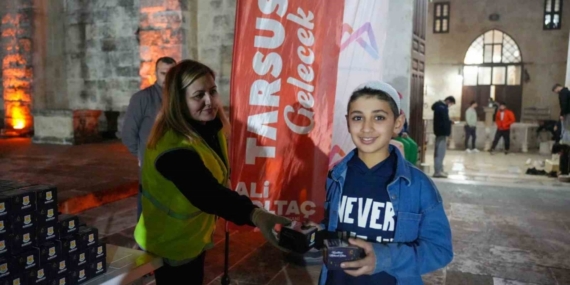 Tarsus’ta Regaib Kandili dayanışmayla karşılandı