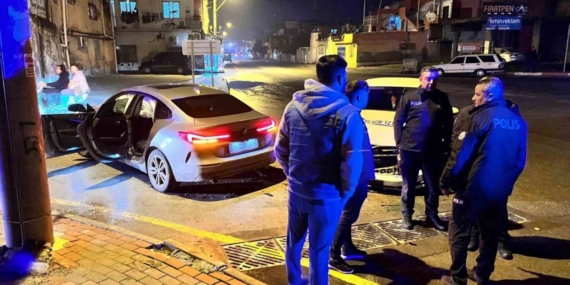 Tarsus’ta trafik kazası: 2 yaralı