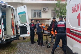 Tartıştığı babasını ve yengesini tabancayla vurarak ağır yaraladı