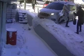 Tatvan’da kayan araç facianın eşiğinden döndü