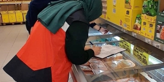 Tavşanlı’da marketlerde fiyat takibi denetimleri sürüyor