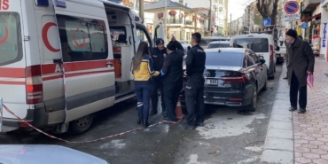 Tedaviyi reddeden alkollü adam, "Ben suç mu işledim" diyerek gözyaşı döktü