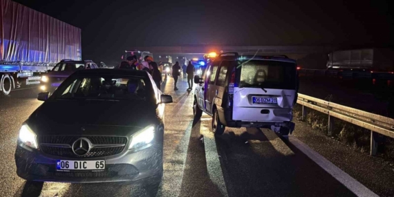 TEM’in Bolu geçişinde 3 araç çarpıştı: 7 yaralı