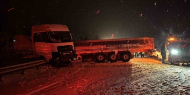 TEM’in Bolu geçişinde ortalık savaş alanına döndü: 7 araç birbirine çarptı
