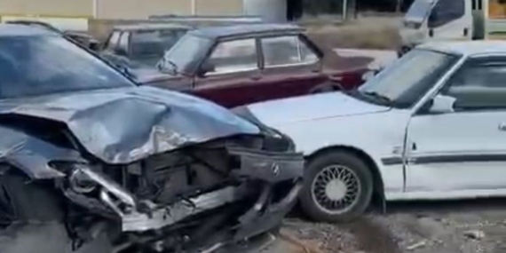 Temizlenmesi için bırakılan lüks otomobili izinsiz alıp 3 araca çarptı: 1 yaralı